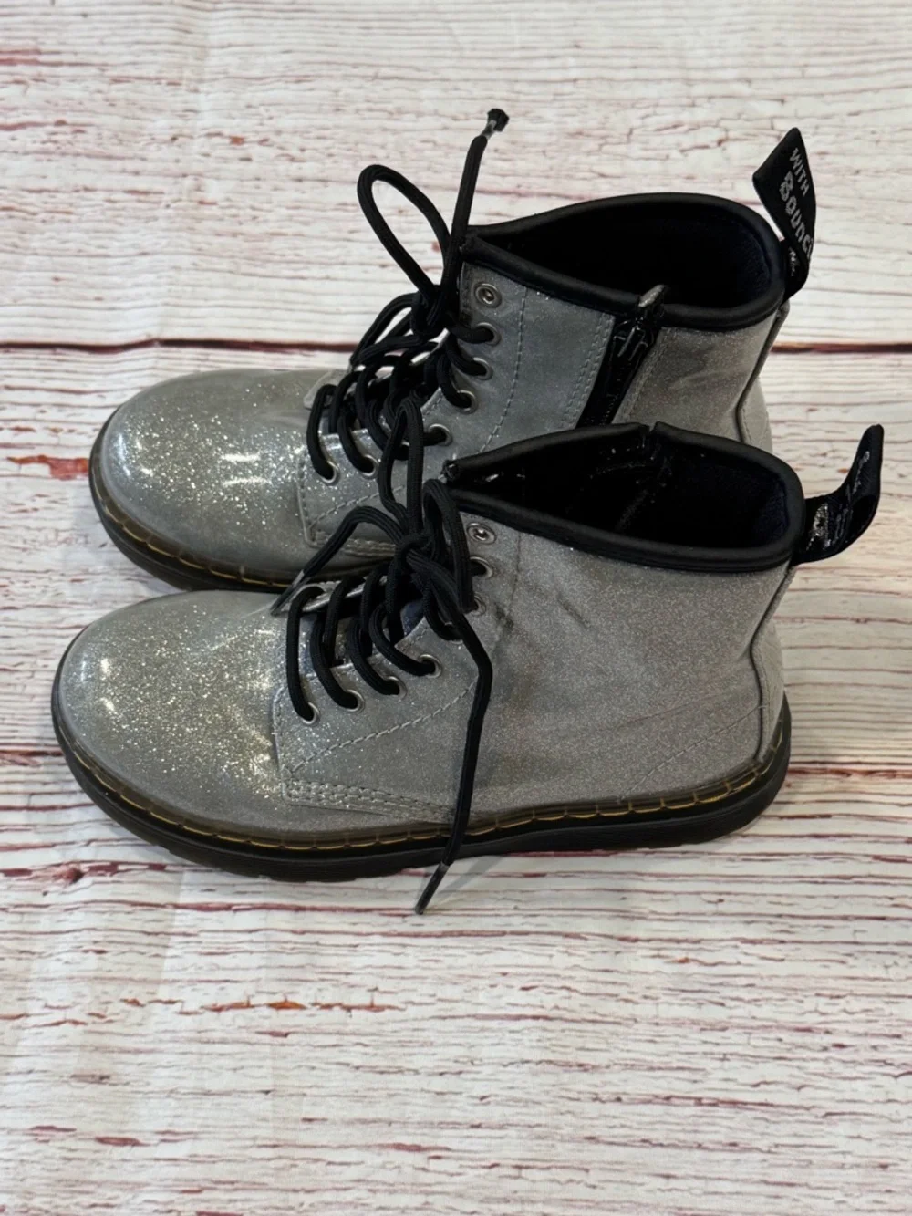 Dr Martens Docs Zavala J Combat Boots in Silver Glitter Sz 2